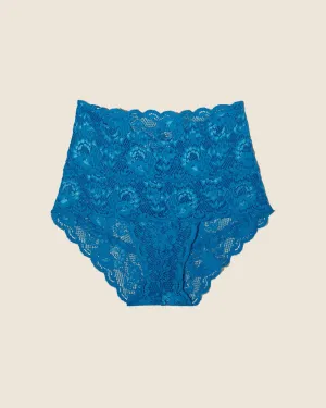 Hochgeschnittener Bikini