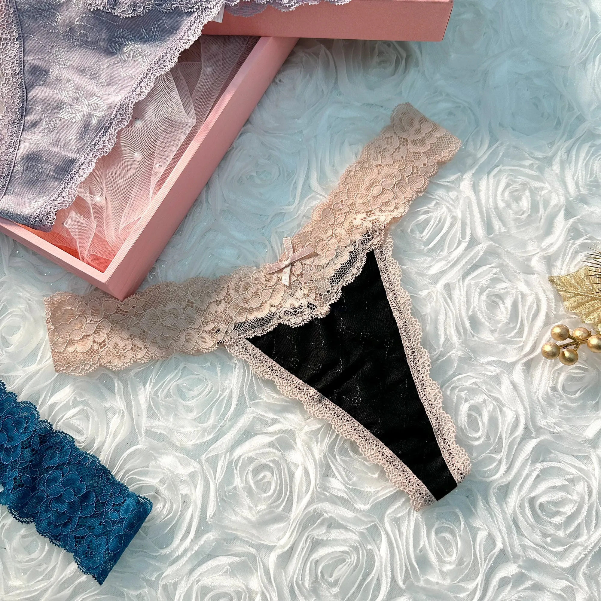 Solid Color 3 Pack T Back Lace Low Waist Cotton Seamless Thongs