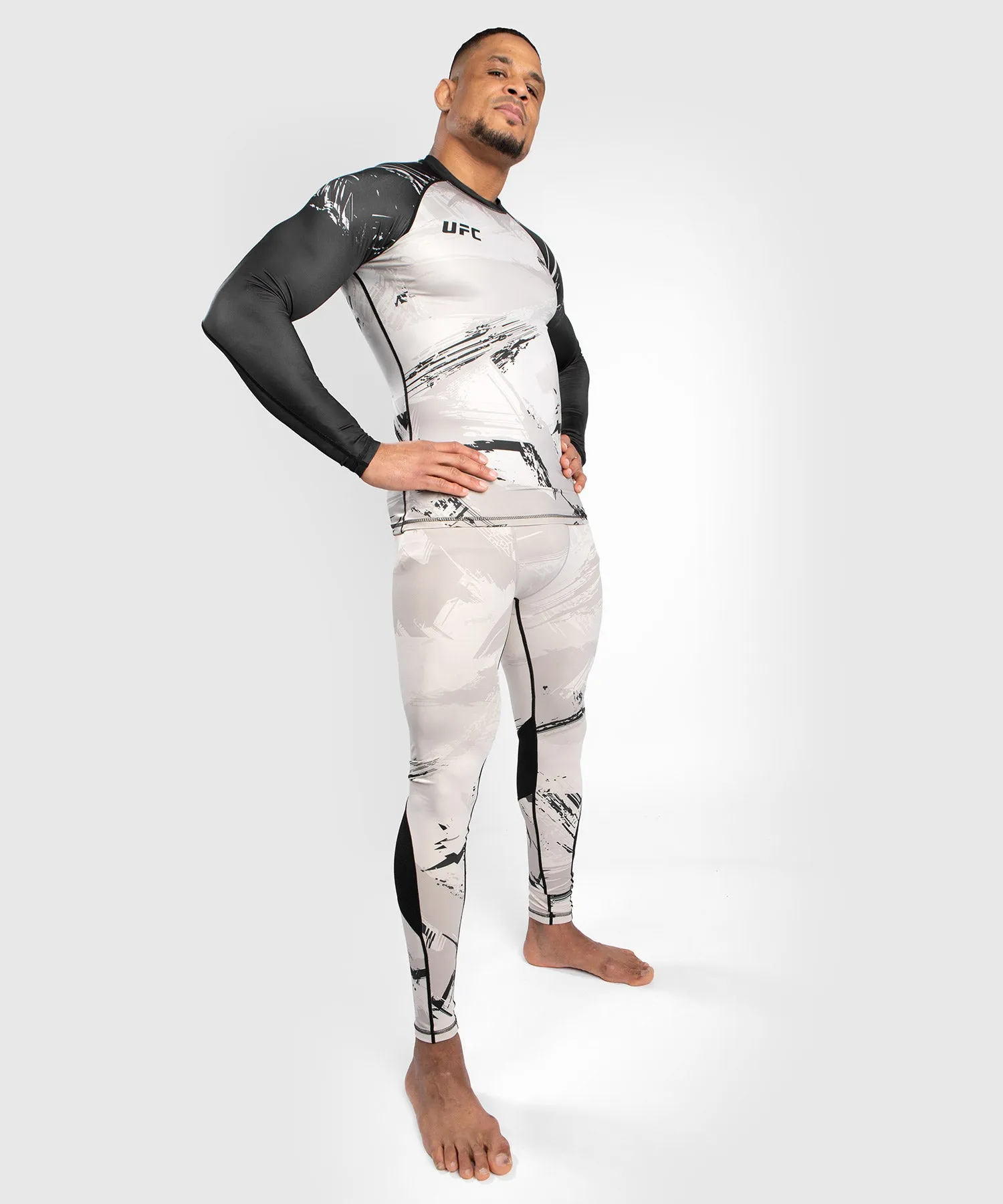 UFC Venum Authentic Fight Week Men’s 2.0 Performance Long Sleeve Rash Guard - Sand/Black