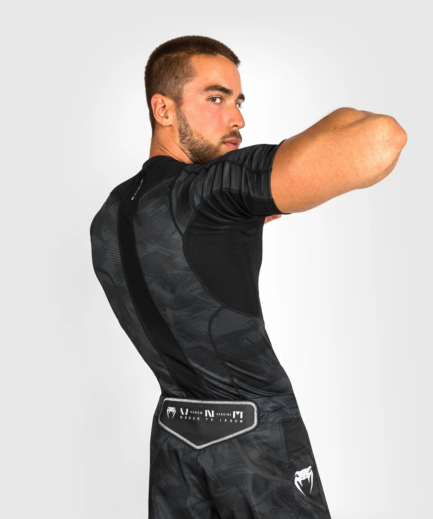 Venum Electron 3.0 Rashguard - Short Sleeves - Black