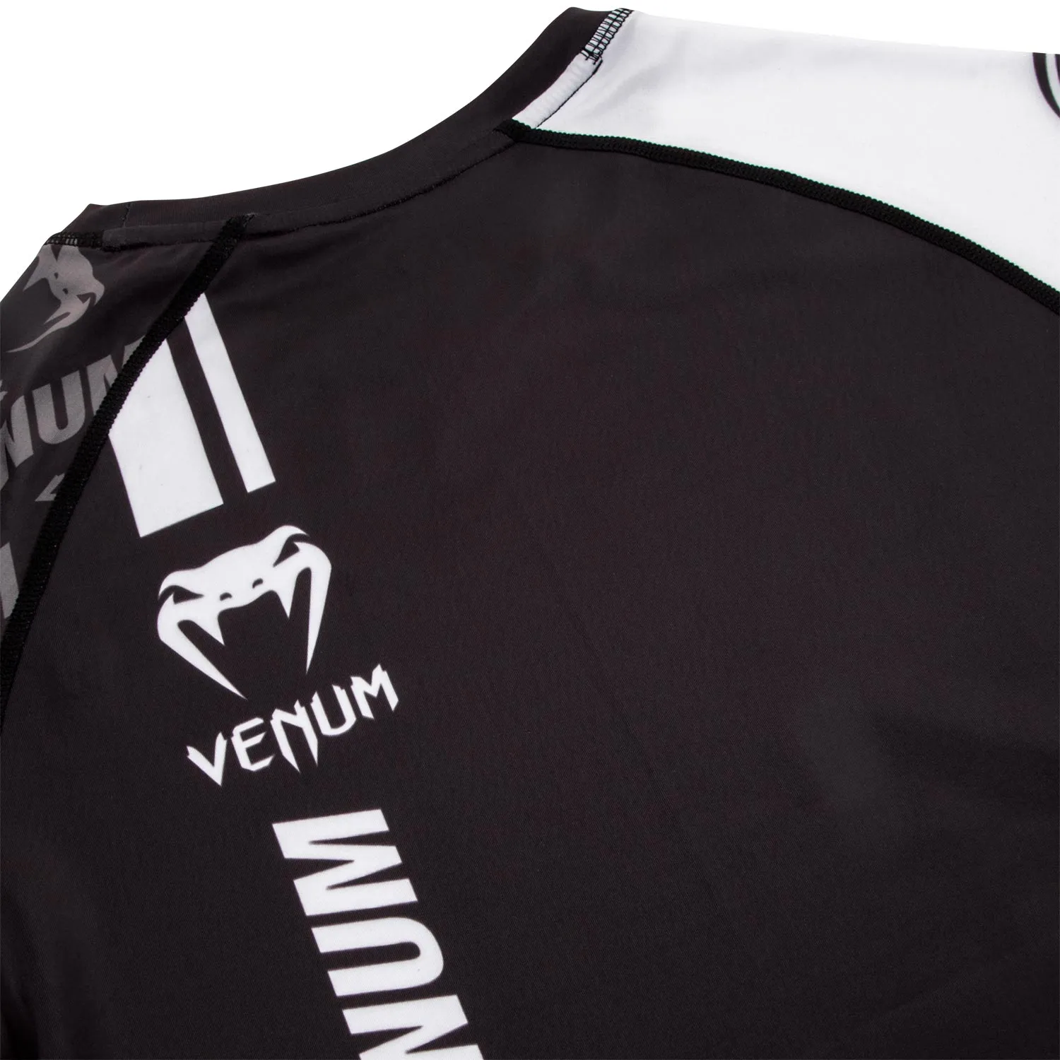 Venum Logos Rashguard Long Sleeves - Black/White