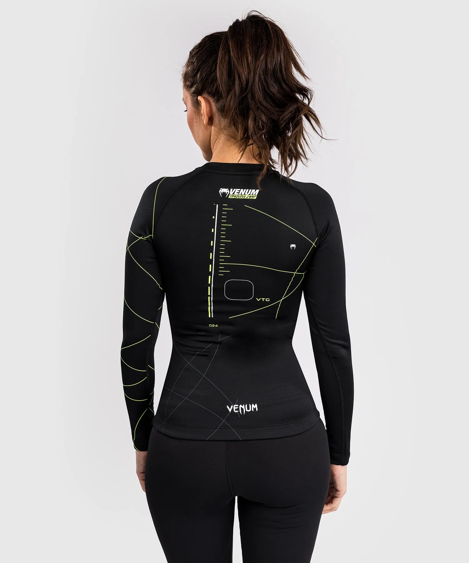 Venum Training Camp 4.0 Long Sleeve Rashguard - Black/Neon Green