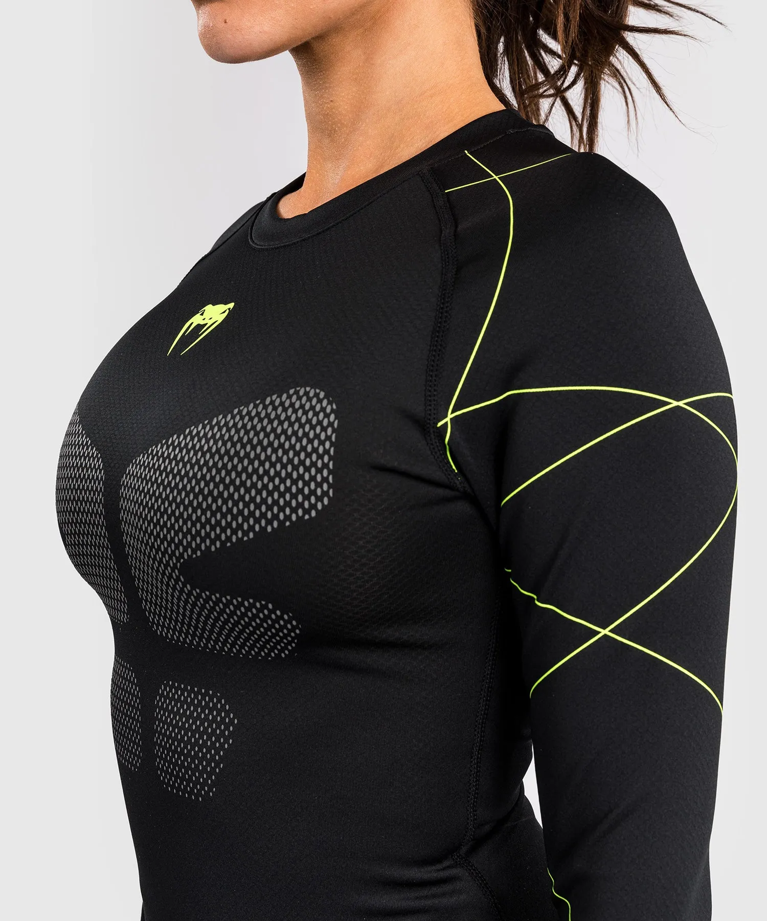 Venum Training Camp 4.0 Long Sleeve Rashguard - Black/Neon Green