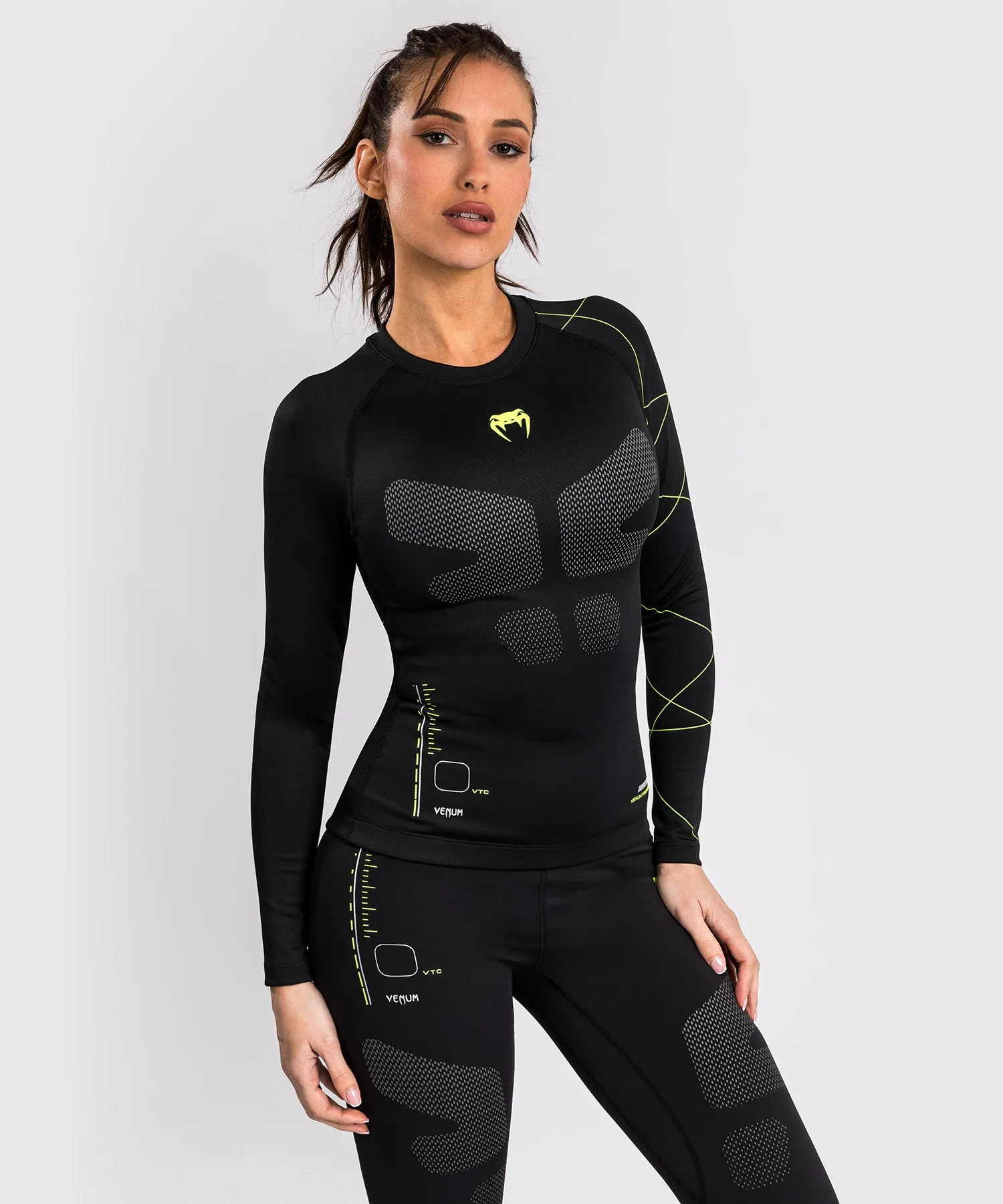 Venum Training Camp 4.0 Long Sleeve Rashguard - Black/Neon Green