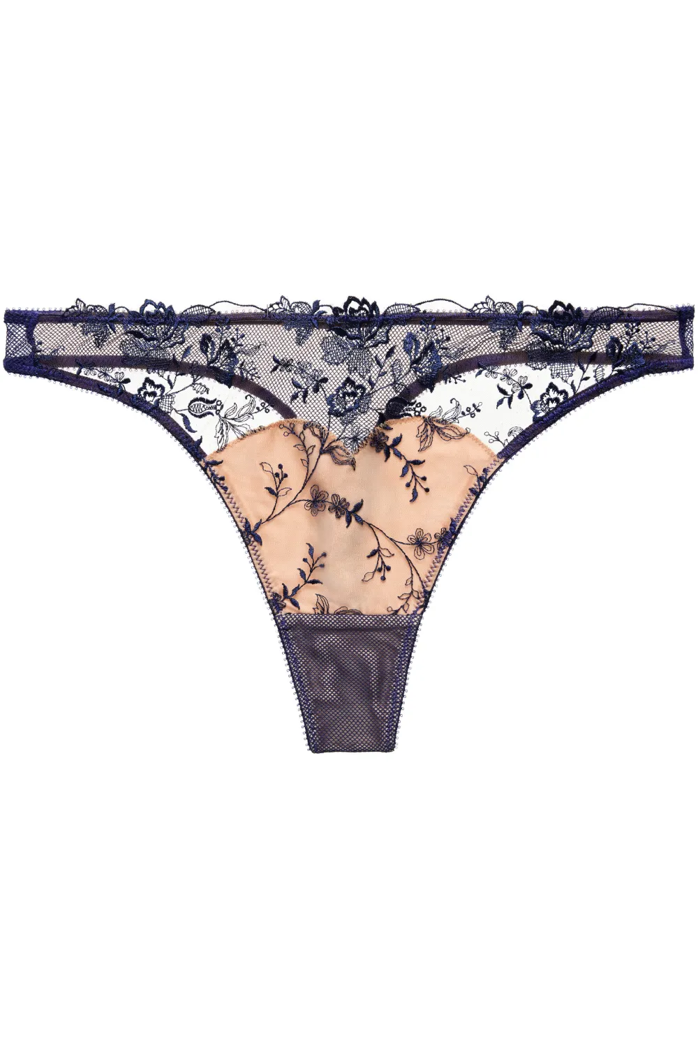 Victresse Thong in After Dark